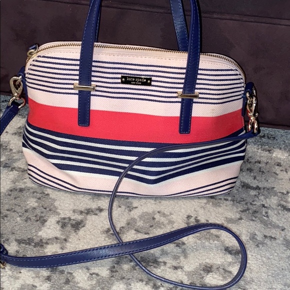 KATE SPADE CROSSBODY ♠️ - Picture 1 of 4